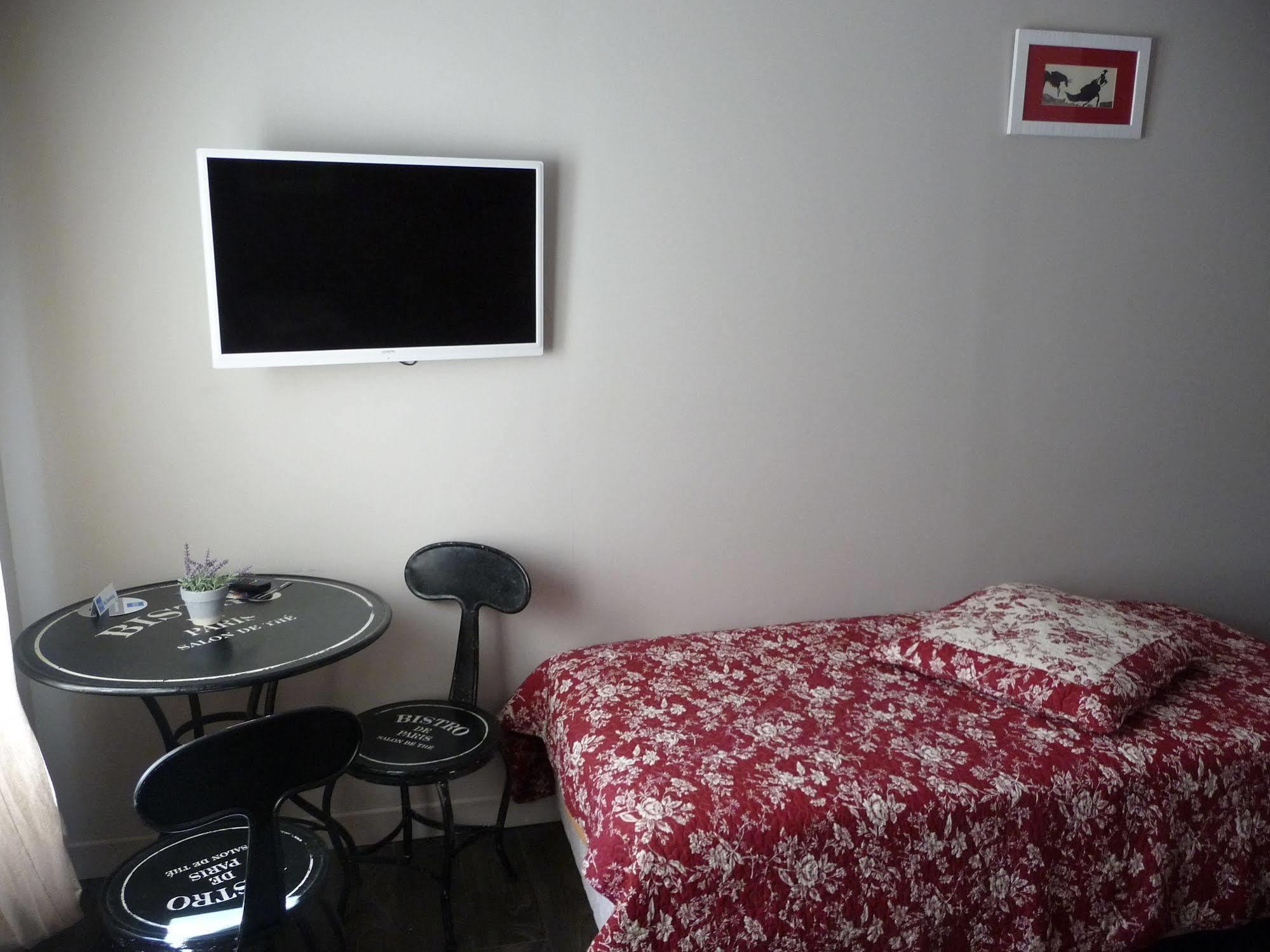 Hotel Ermitage Les Angles  Экстерьер фото